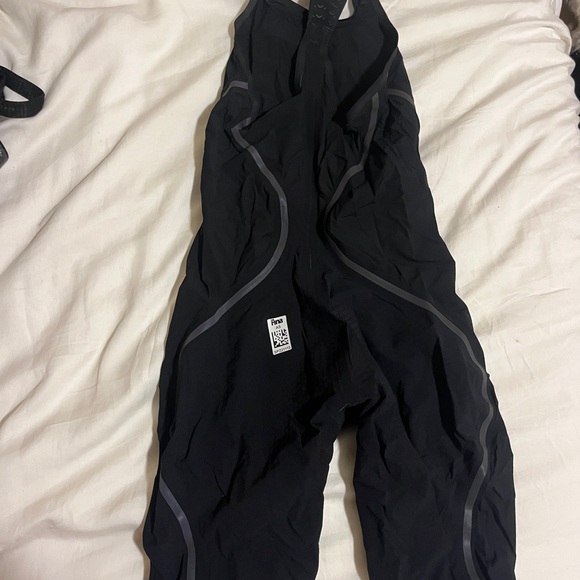 Speedo Intent Closed Back Techsuit - Picture 2 of 3